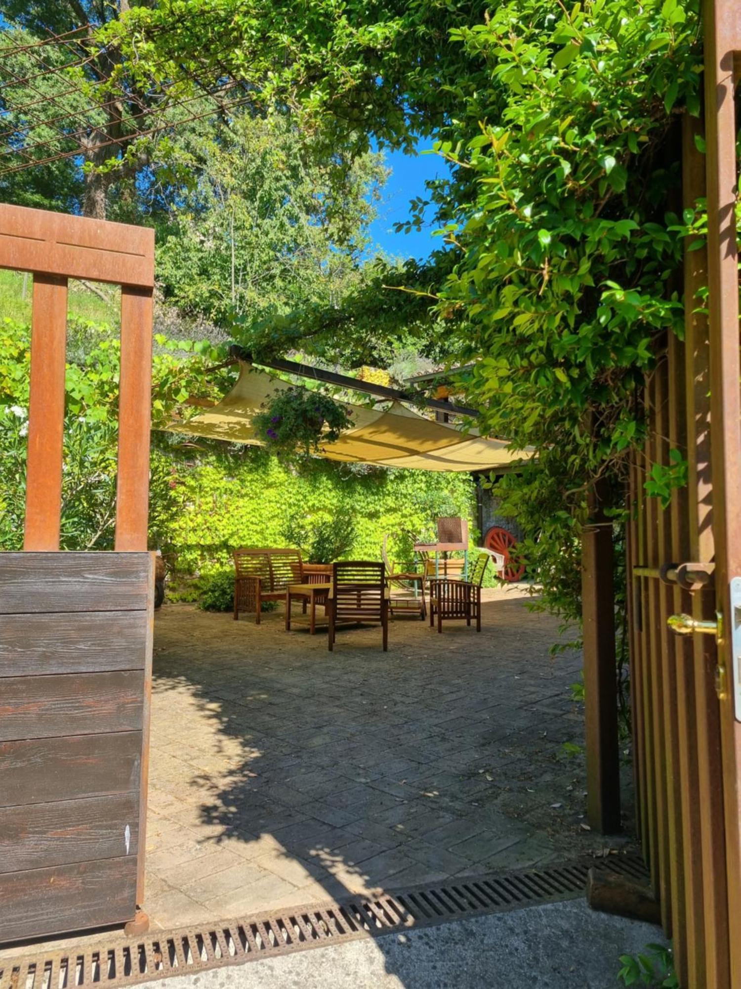 Casa Zia Cianetta Residenza Di Campagna Guest House Capodacqua  ภายนอก รูปภาพ