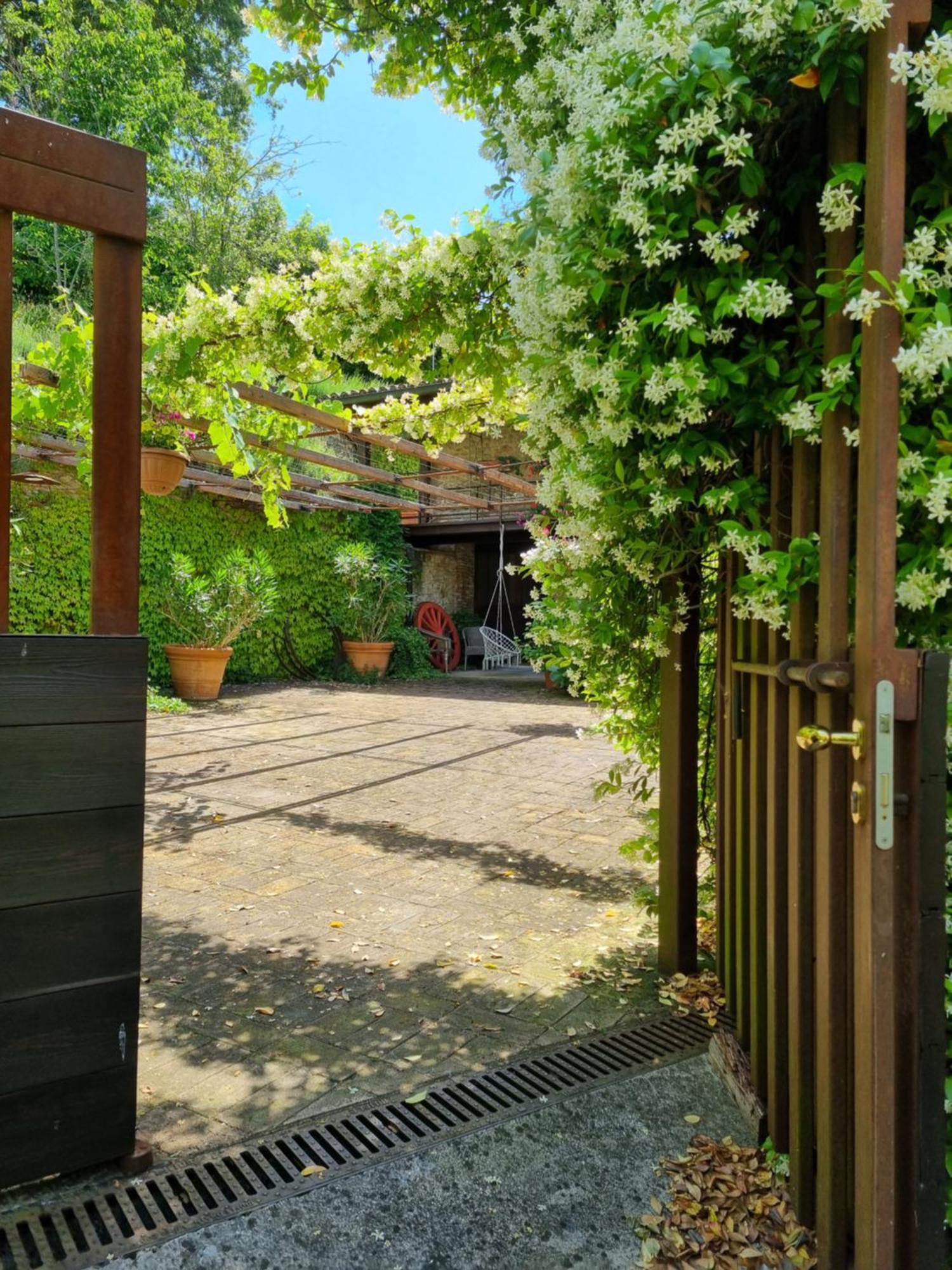 Casa Zia Cianetta Residenza Di Campagna Guest House Capodacqua  ภายนอก รูปภาพ