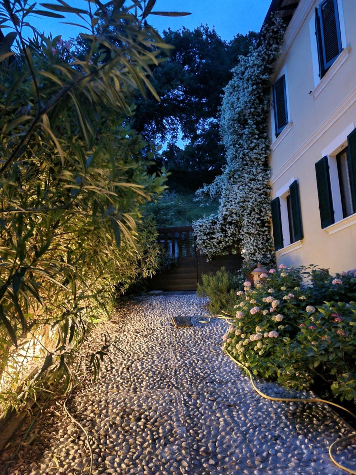 Casa Zia Cianetta Residenza Di Campagna Guest House Capodacqua  ภายนอก รูปภาพ