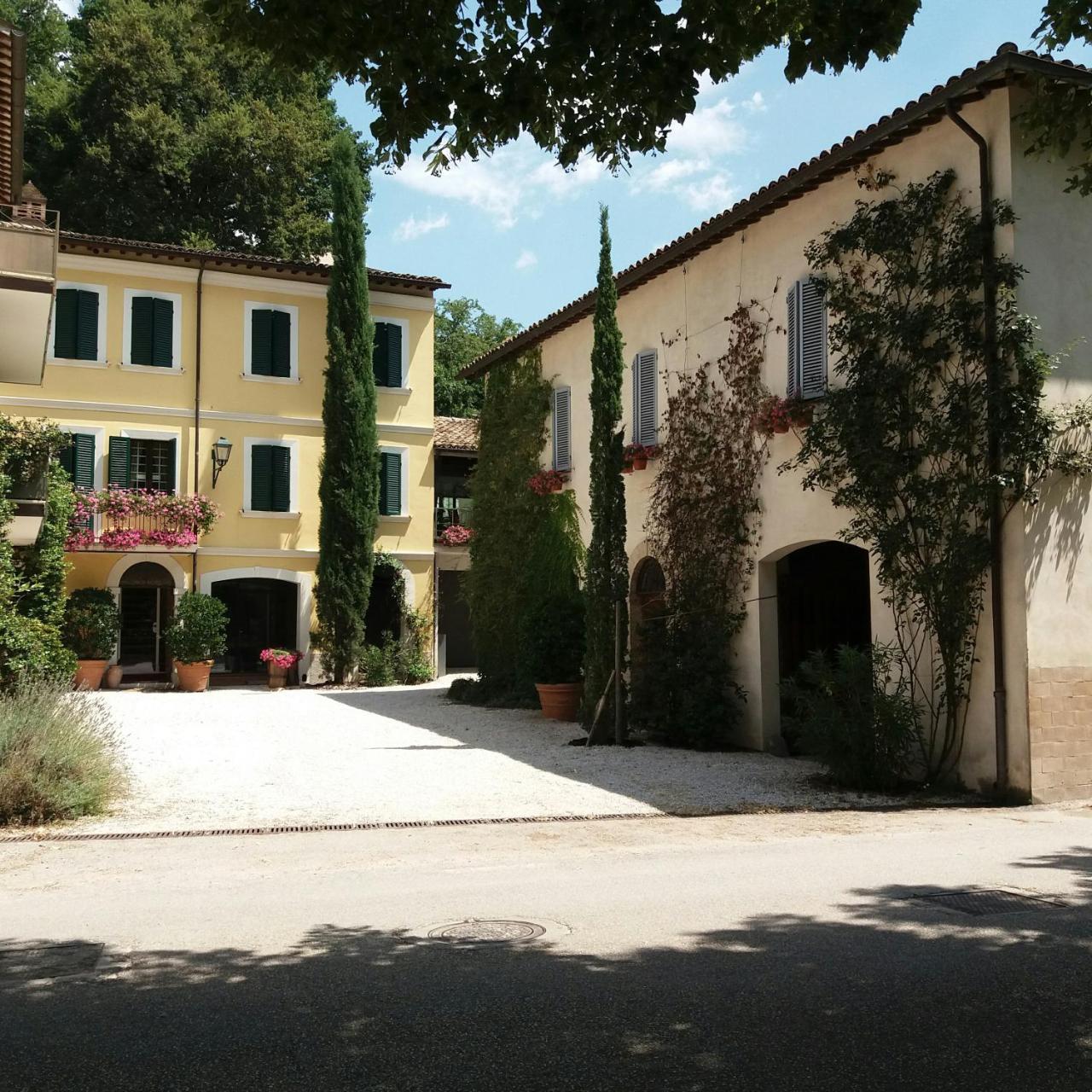 Casa Zia Cianetta Residenza Di Campagna Guest House Capodacqua  ภายนอก รูปภาพ
