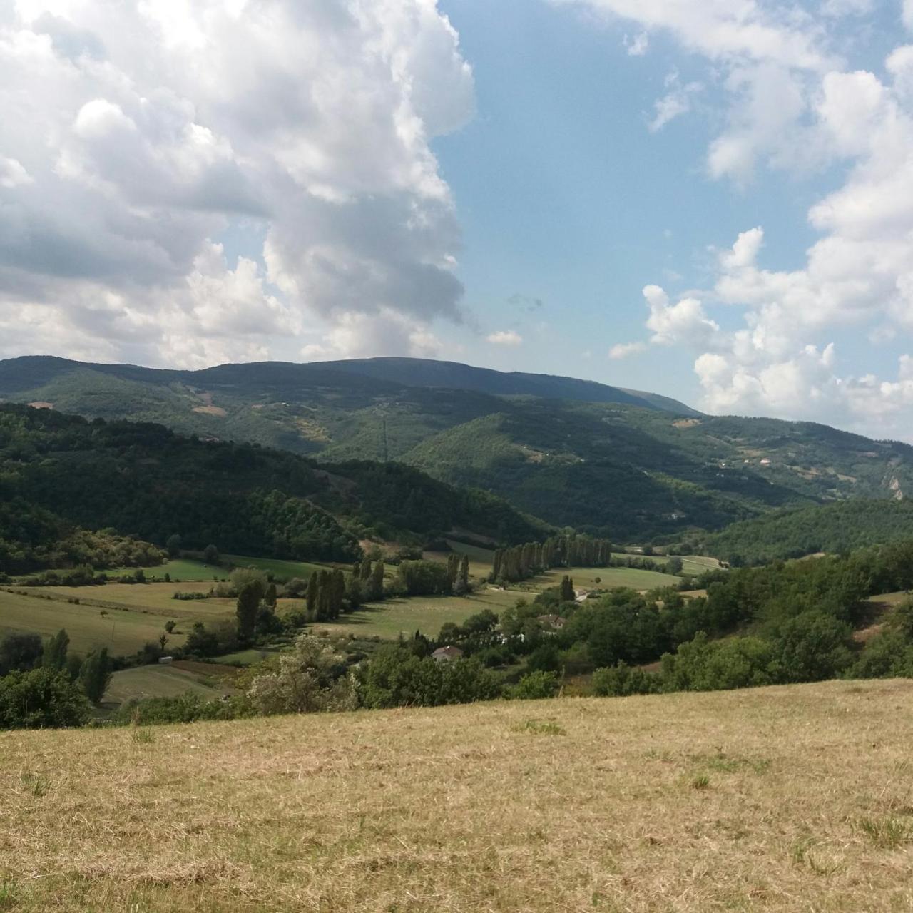 Casa Zia Cianetta Residenza Di Campagna Guest House Capodacqua  ภายนอก รูปภาพ